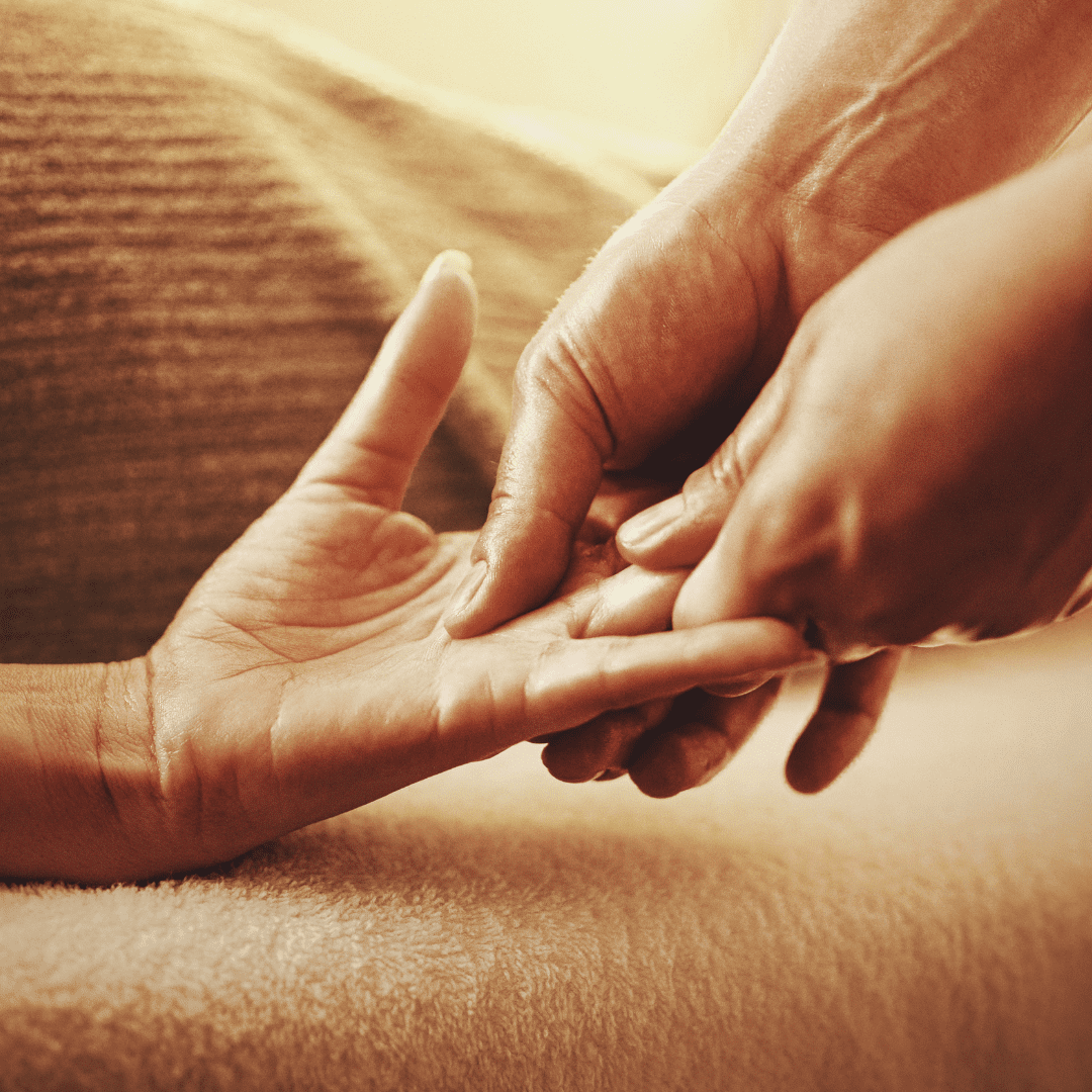 soin-des-mains-massage-annecy-meythet-cabinet-wakanda