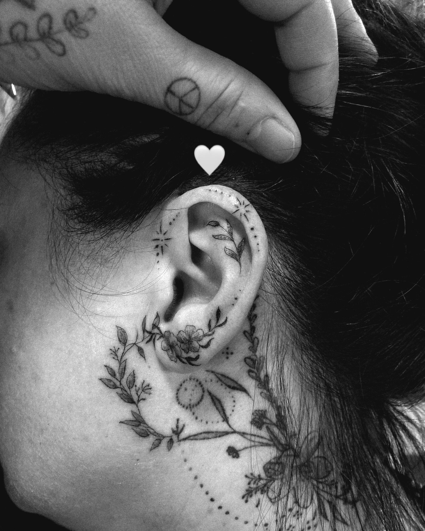 monoste-tattoo-tatouage-annecy-fine-line-6 monoste-tattoo-tatouage-annecy-fine-line-6
