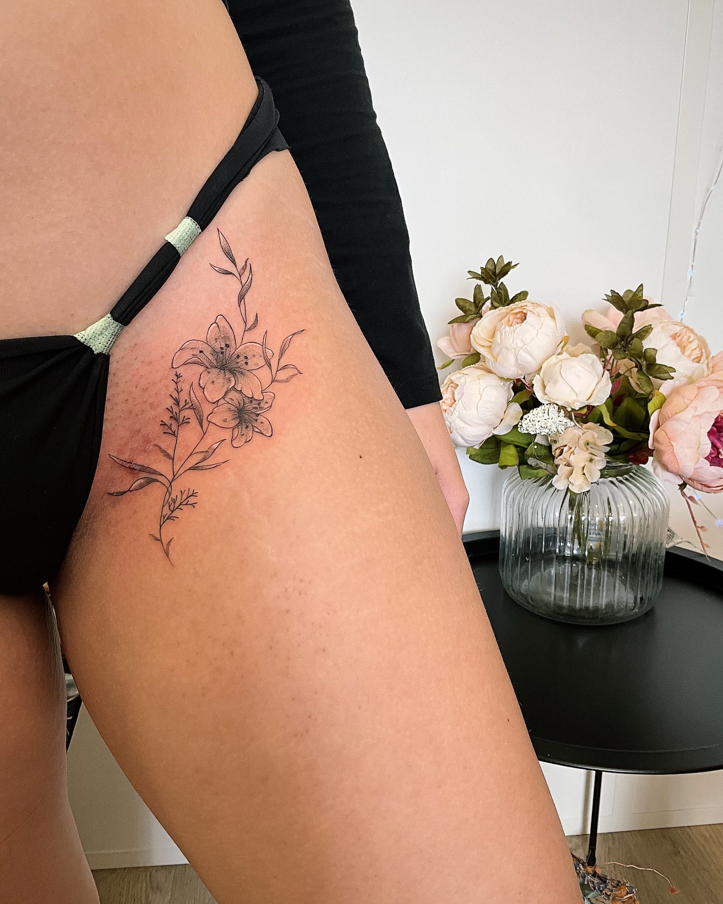 monoste-tattoo-tatouage-annecy-fine-line-5 monoste-tattoo-tatouage-annecy-fine-line-5